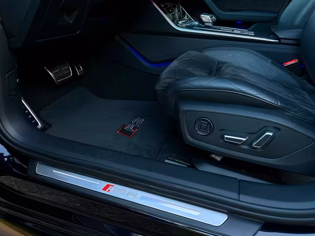 Audi RS6 Quattro DYNAMIC+