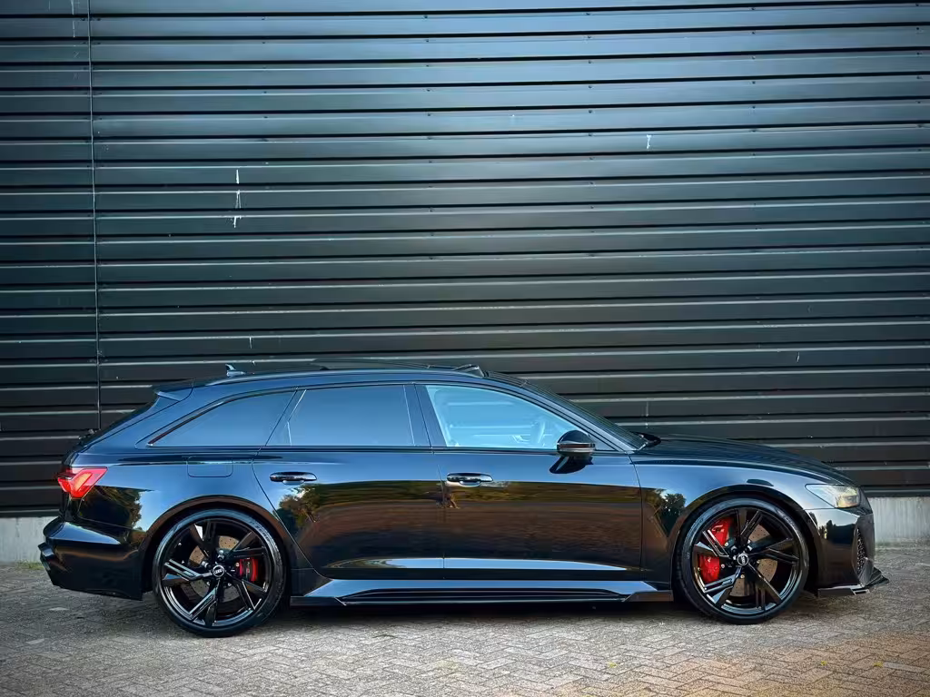 Audi RS6 Quattro DYNAMIC+