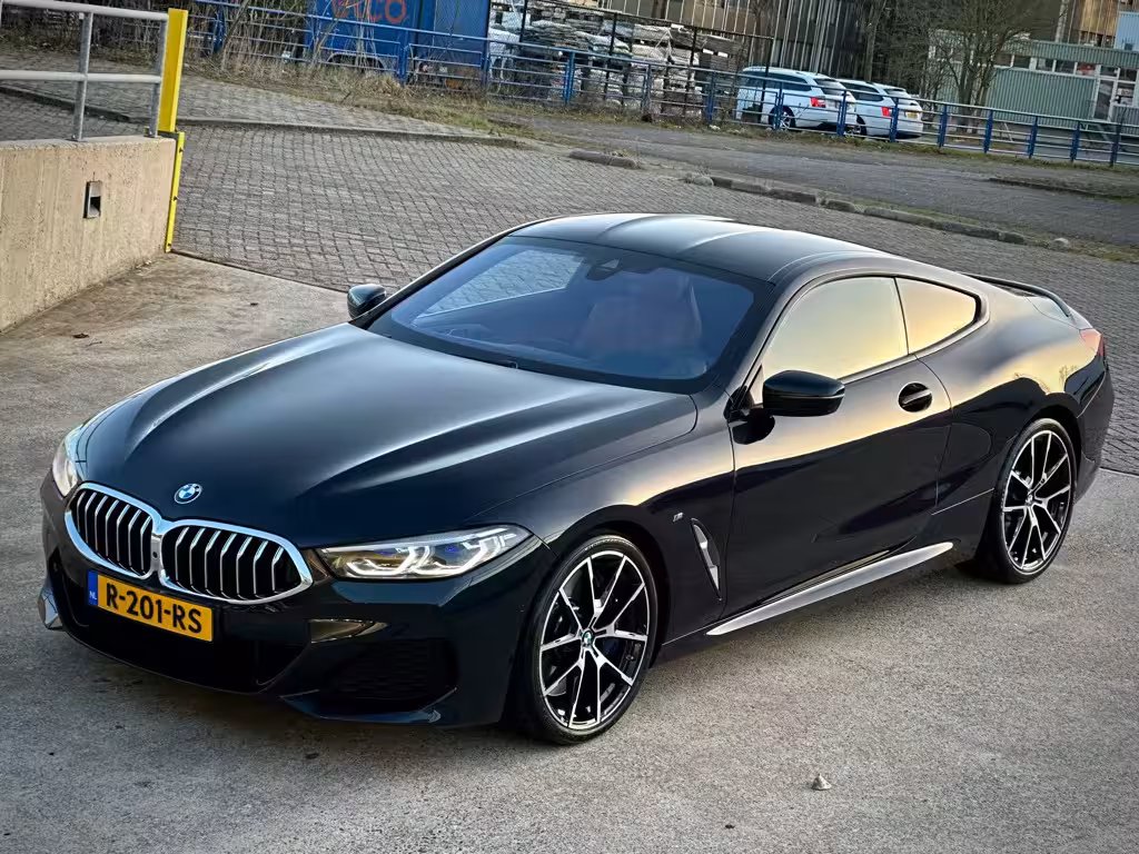 BMW 8 Serie 840i M-Sport *INDIVIDUAL* CarbonDak