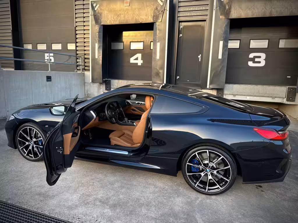 BMW 8 Serie 840i M-Sport *INDIVIDUAL* CarbonDak