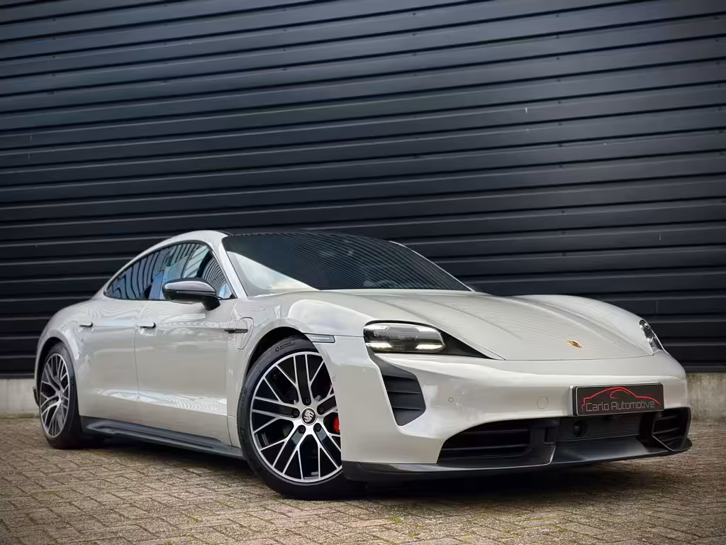 Porsche Taycan 4S Performance 84kWh PANO