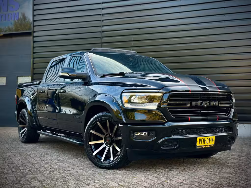 Dodge Ram 1500 5.7 V8 4x4 SPORT NIGHT
