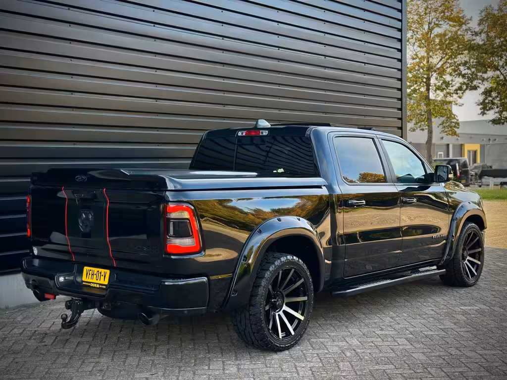 Dodge Ram 1500 5.7 V8 4x4 SPORT NIGHT