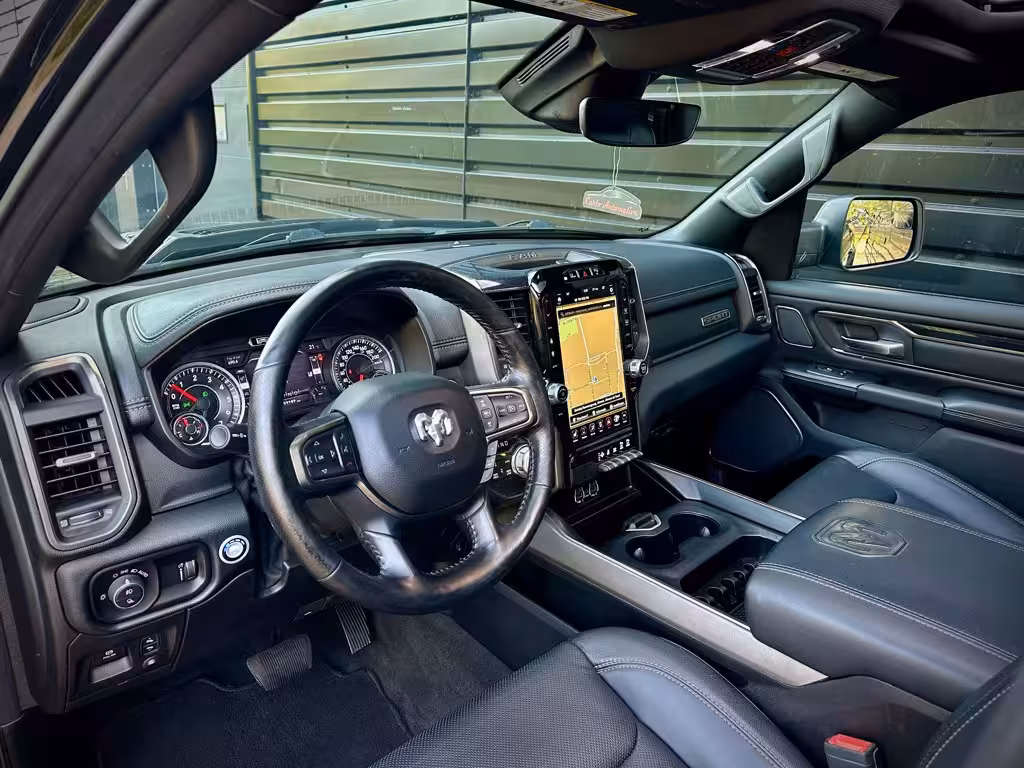 Dodge Ram 1500 5.7 V8 4x4 SPORT NIGHT