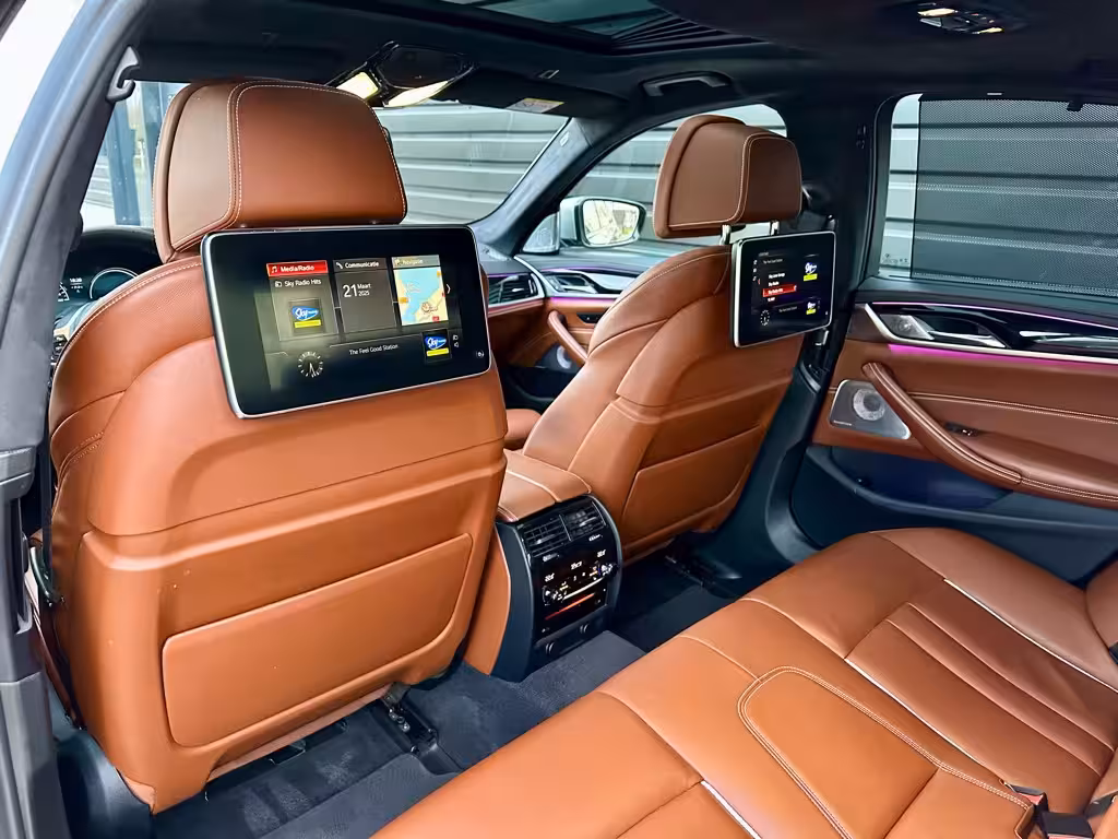BMW 5 Serie 540i M-SPORT SOFTCLO