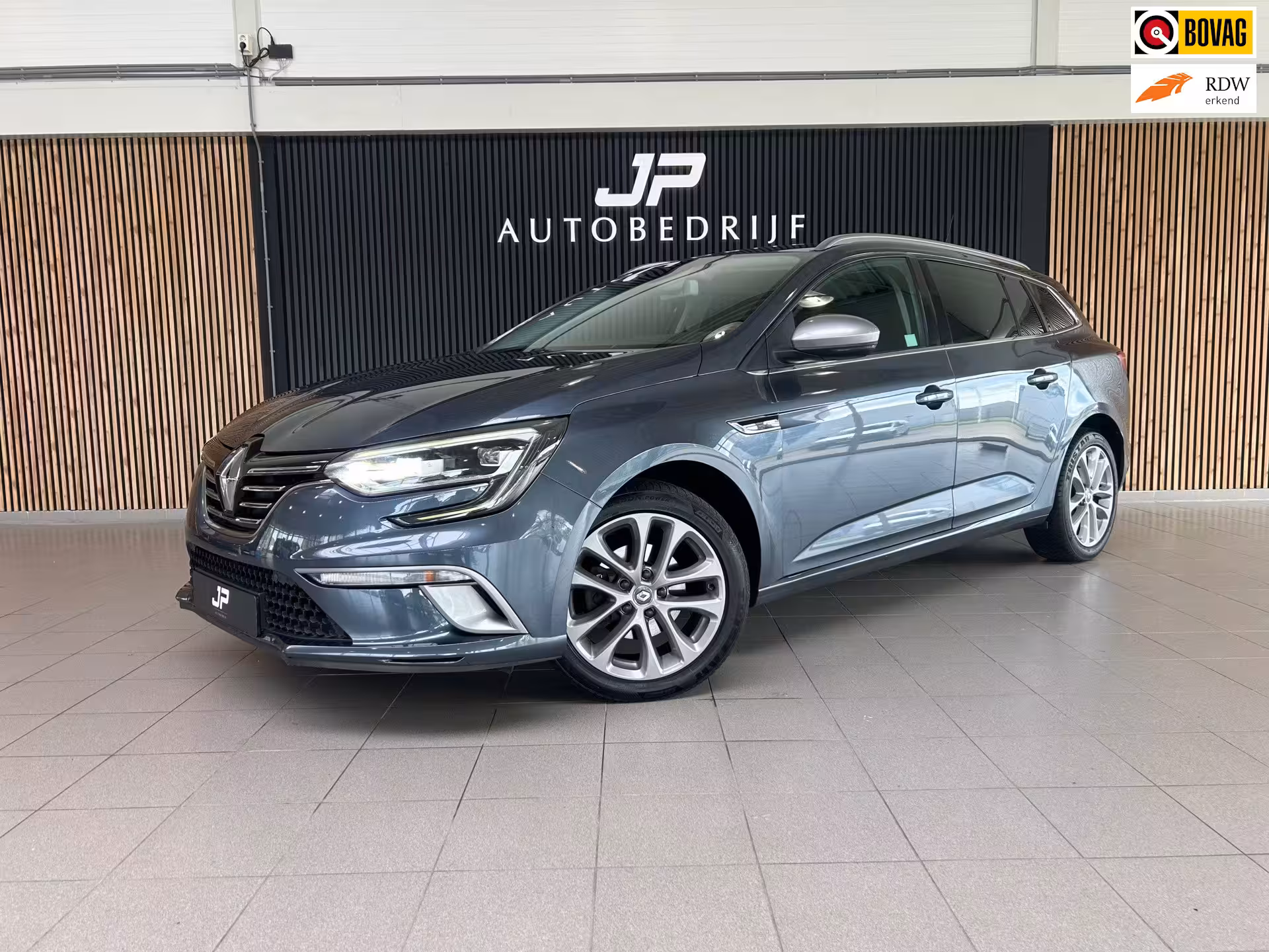 Renault Mégane Estate 1.2 TCe GT-Line CRUISE|SFEERVERLICHTING|PDC|17" LM-VELGEN