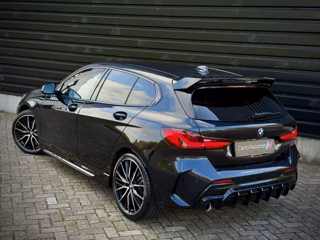 BMW 1 Serie 118i M-PERFORMANCE M135 M SCHAALSTOEL