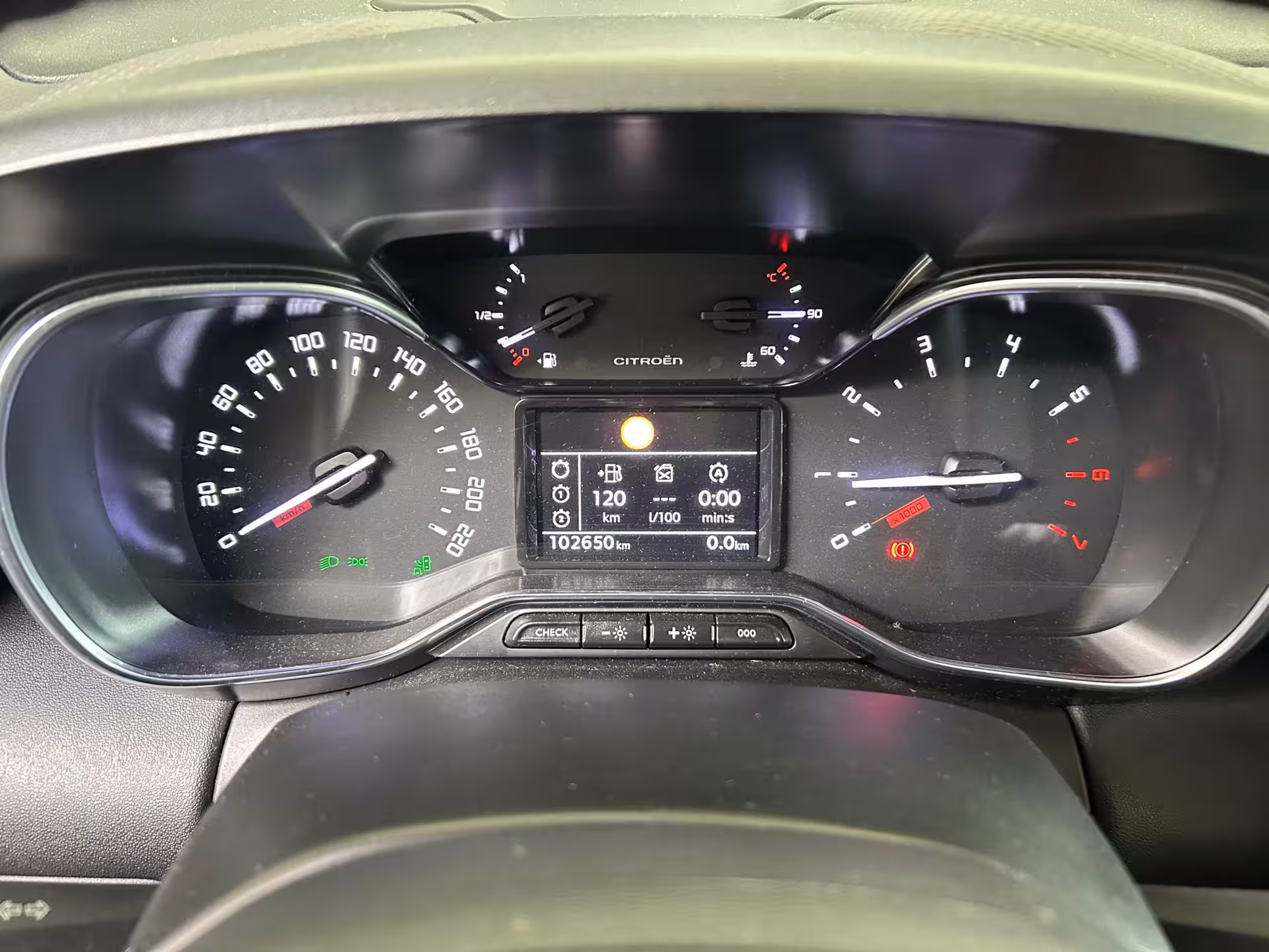 Citroën C3 Aircross 1.2 PureTech S&S Shine CRUISE|CAMERA|APPLECARPLAY|PANO|HEADUP|LEDER