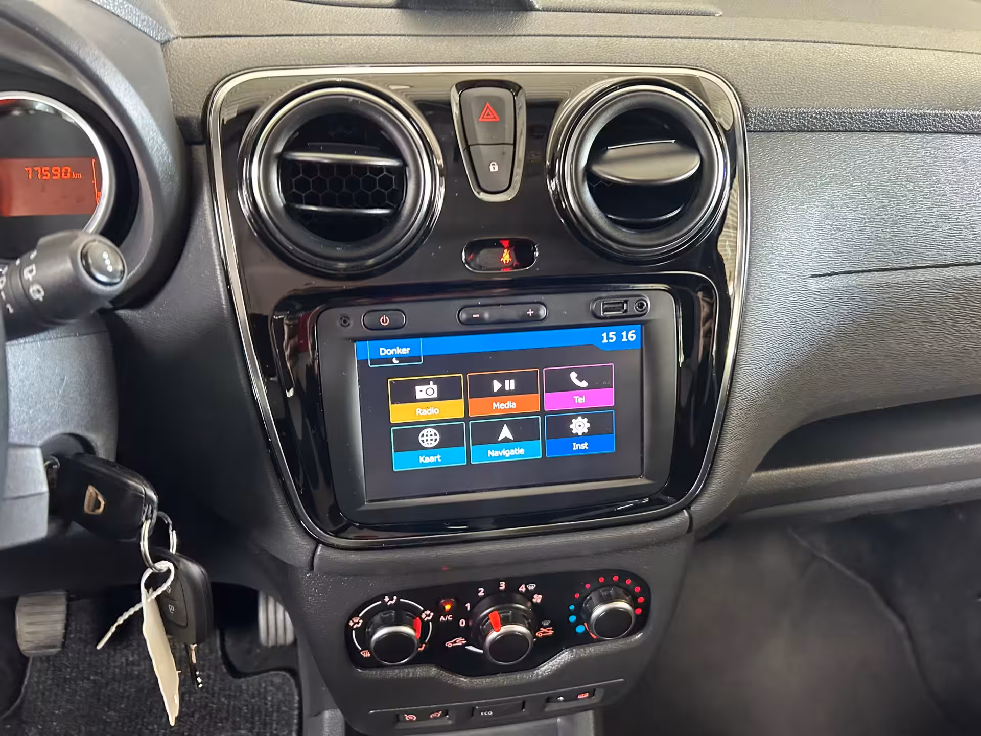 Dacia Lodgy 1.3 TCe Stepway CAMERA|APPLECARPLAY|AIRCO|CRUISE|STOELVERWARMING