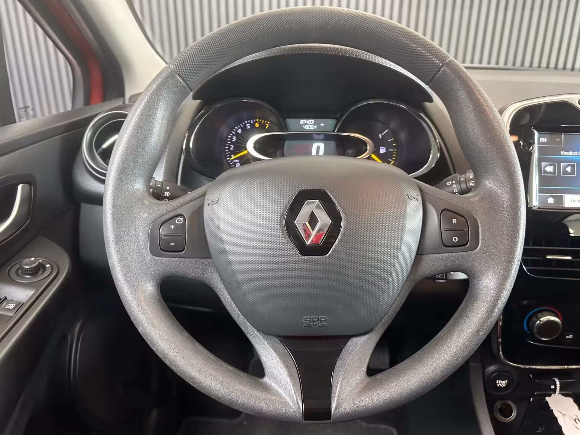 Renault Clio 1.2 Authentique | Cruise Control | Airco | Navi | Bluetooth | DAB
