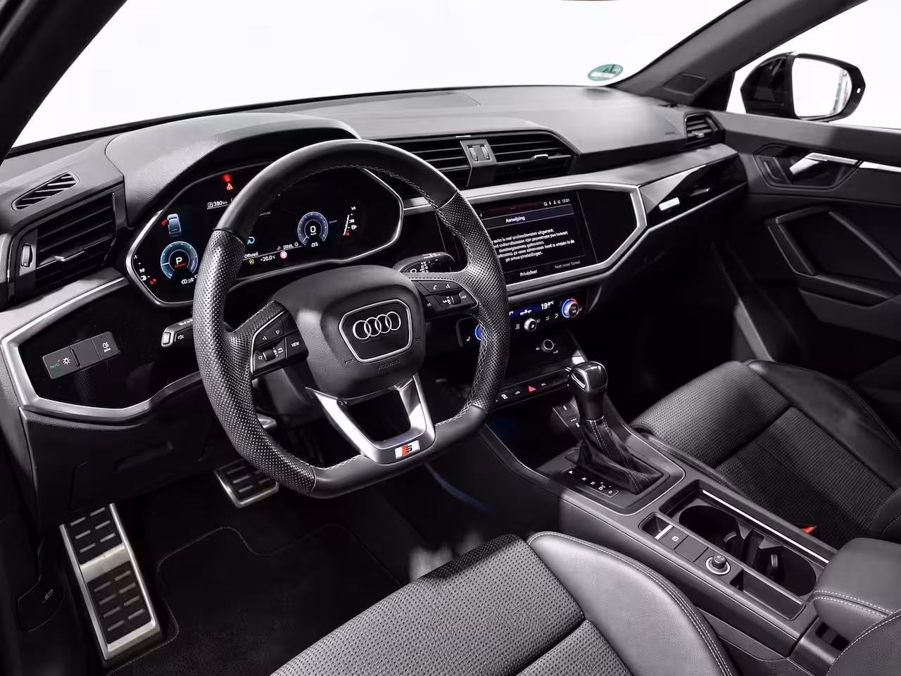 Audi Q3 Sportback 45 TFSIe | S LINE | PANO | 360CAM | STOELVERWARMING |