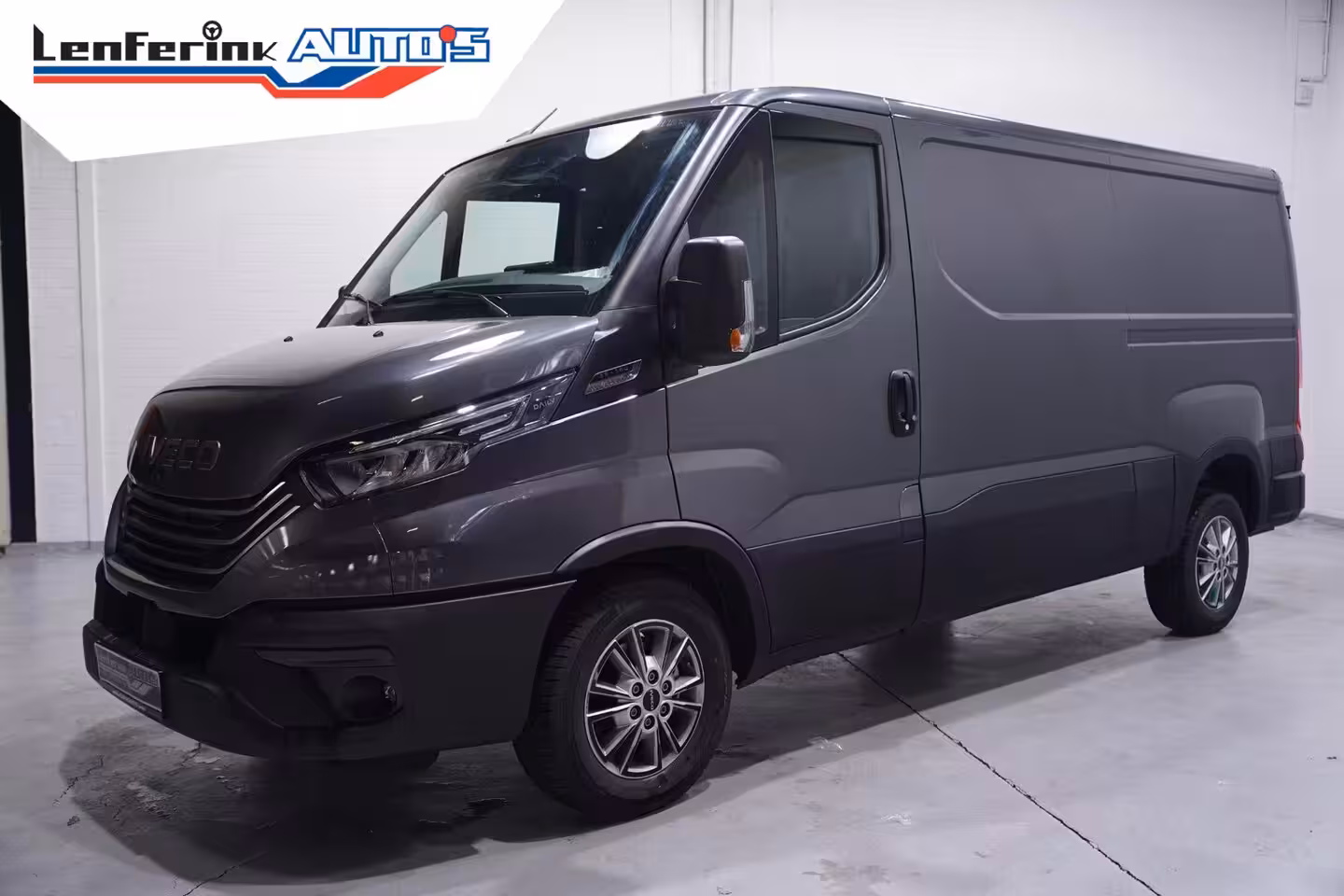 Iveco Daily 35S18 180 pk Aut. L2H1 Laag Dak Nwe Model, Nieuw Adapt. Cruise, Camera, Navi, LED Koplampe