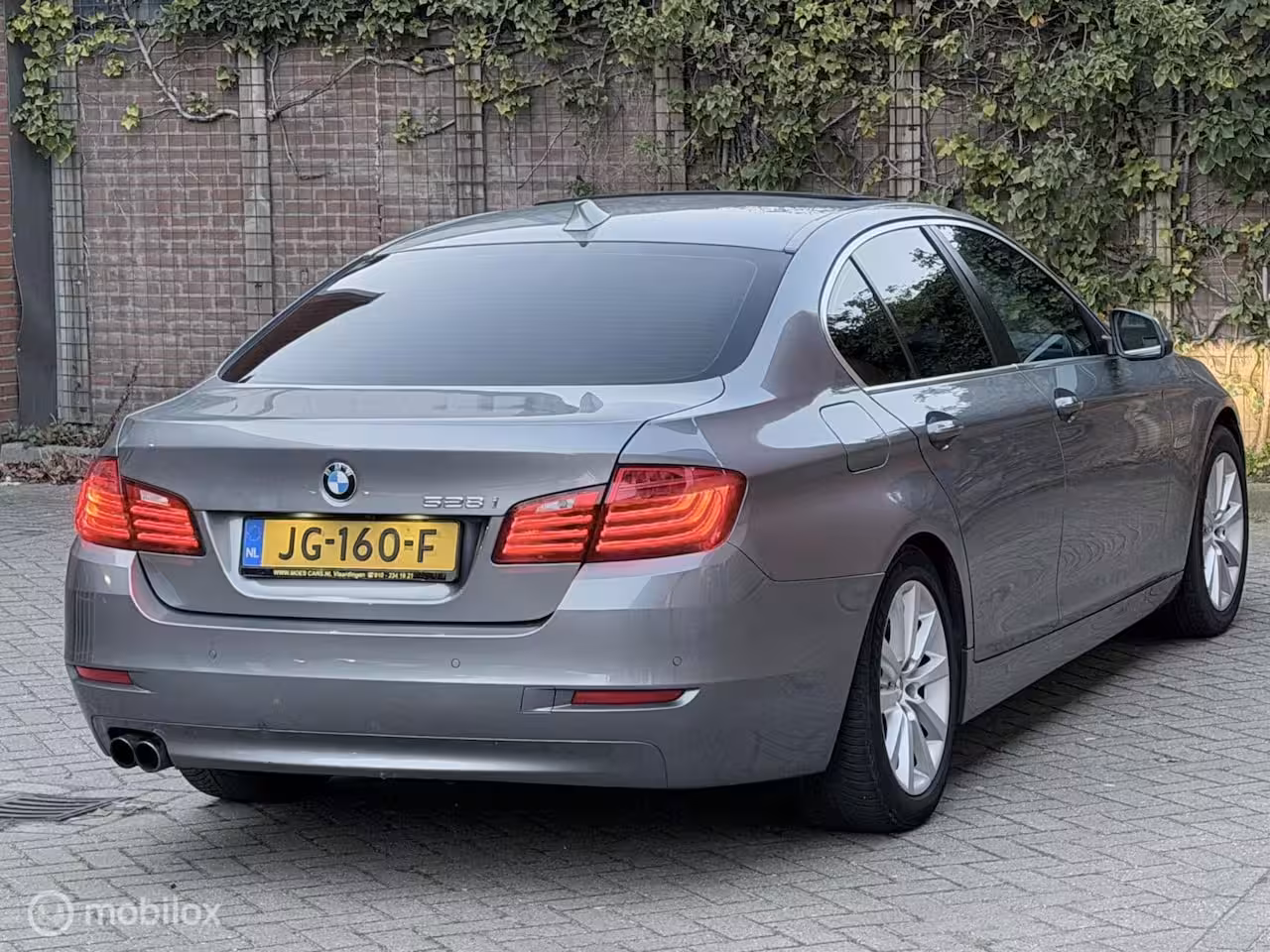 BMW 5-serie 528i High Executive NAP Automaat Clima Trekhaak