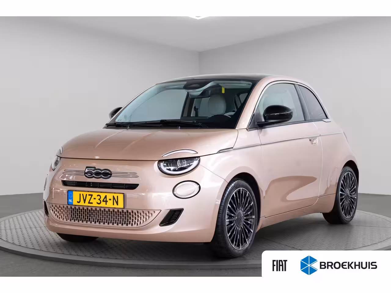 Fiat 500 1.0 Hybrid La Prima | Tot 8 Jaar Garantie | Camera | Panoramadak | Lederen bekleding | Nav