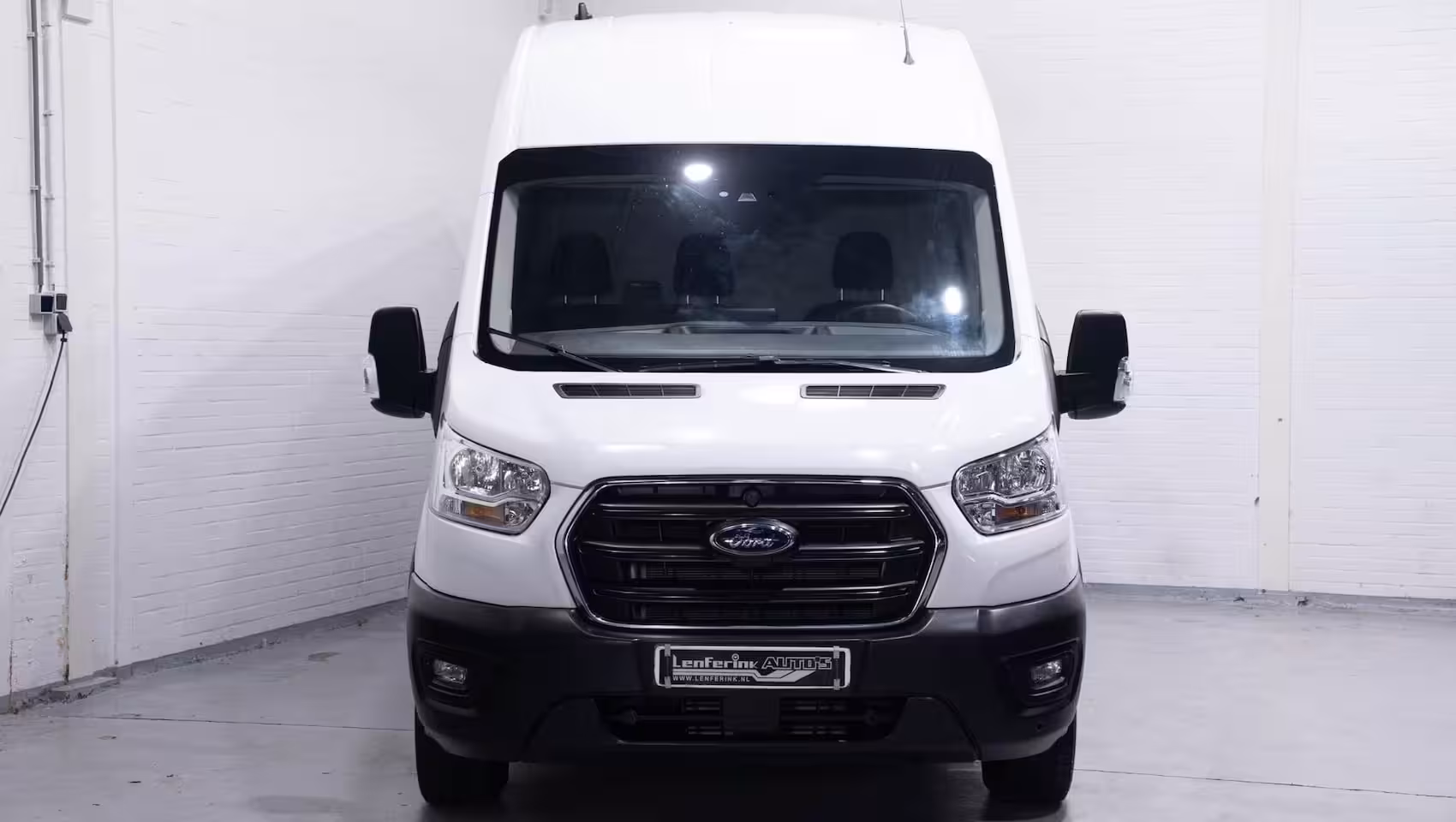 Ford Transit 2.0 TDCI 130 pk L3H3 Trend Navi, Camera, DAB+ Dodehoek Assist, Laadruimte Pakket, PDC V+A,