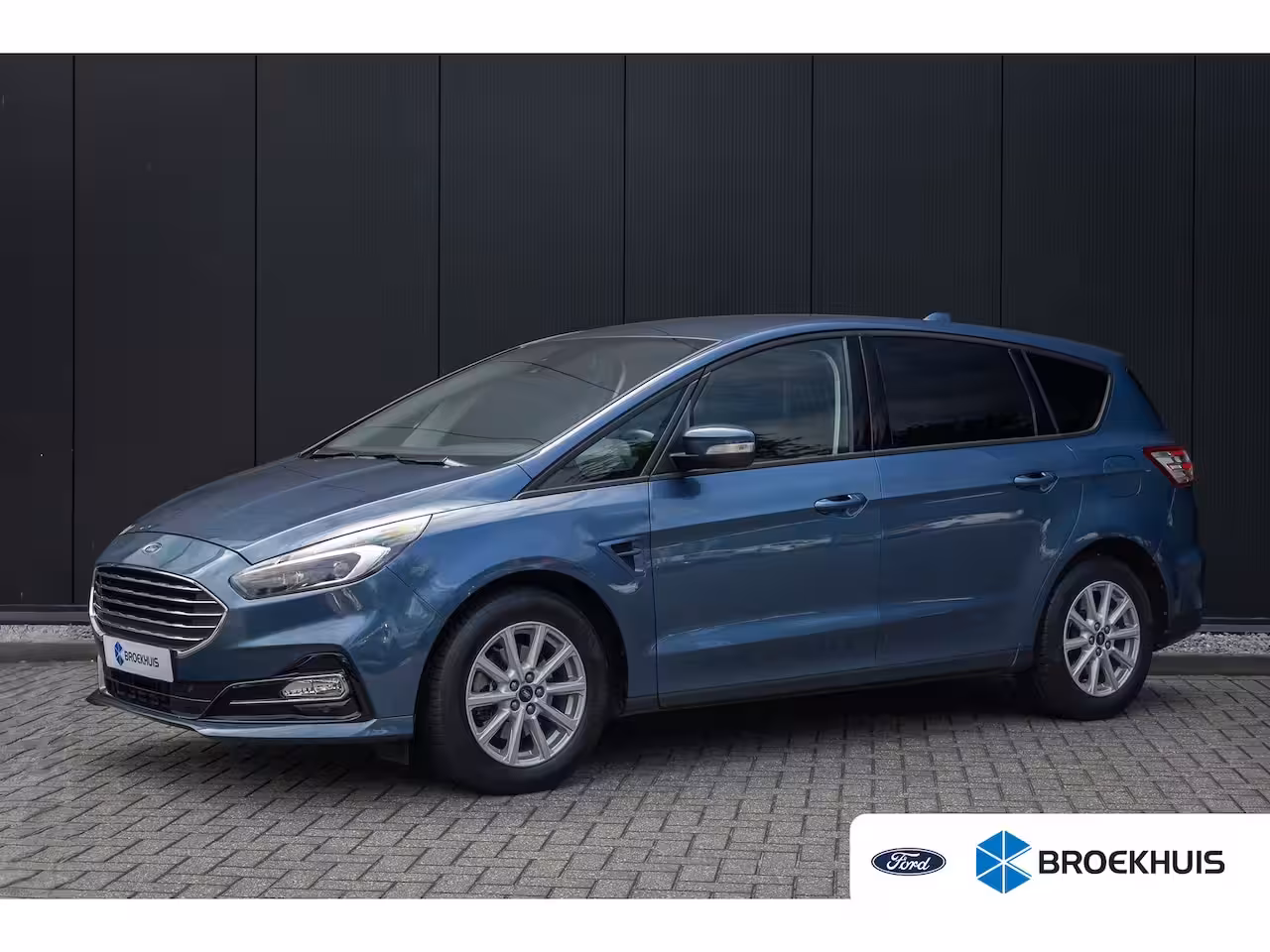 Ford S-Max Hybrid Titanium | Automaat | Camera | AGR-stoel | Privacy-glass | Winter-pack | Adaptieve