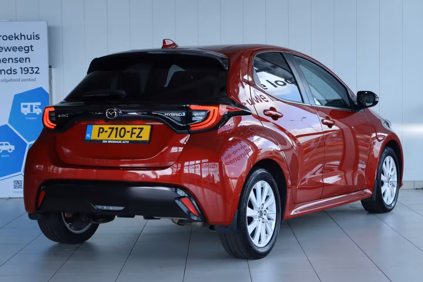Mazda 2 Hybrid 1.5 Select | Adapt. Cruise | Stoelverwarming | Camera | Head-up | Climate | Navi | Carplay