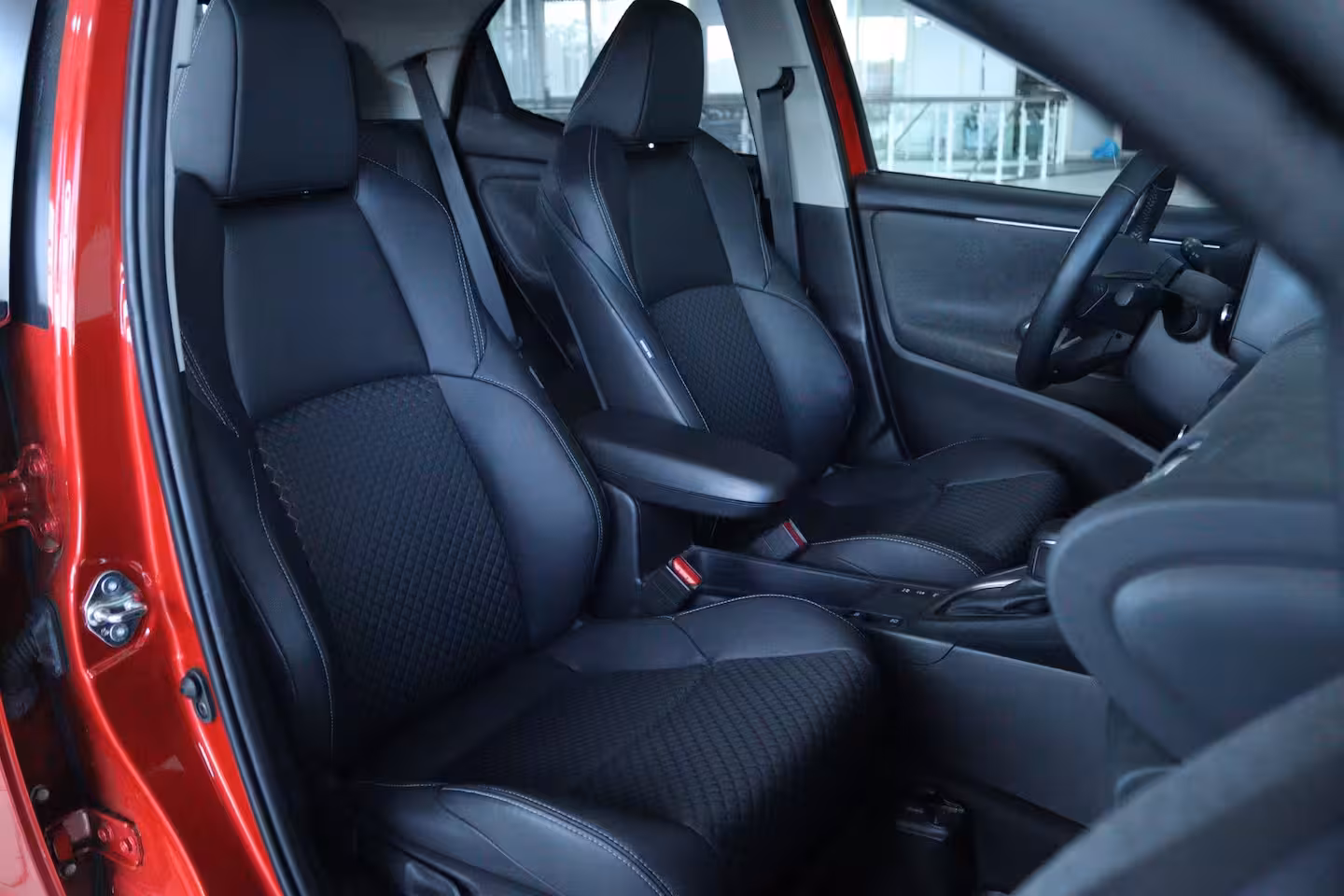 Mazda 2 Hybrid 1.5 Select | Adapt. Cruise | Stoelverwarming | Camera | Head-up | Climate | Navi | Carplay