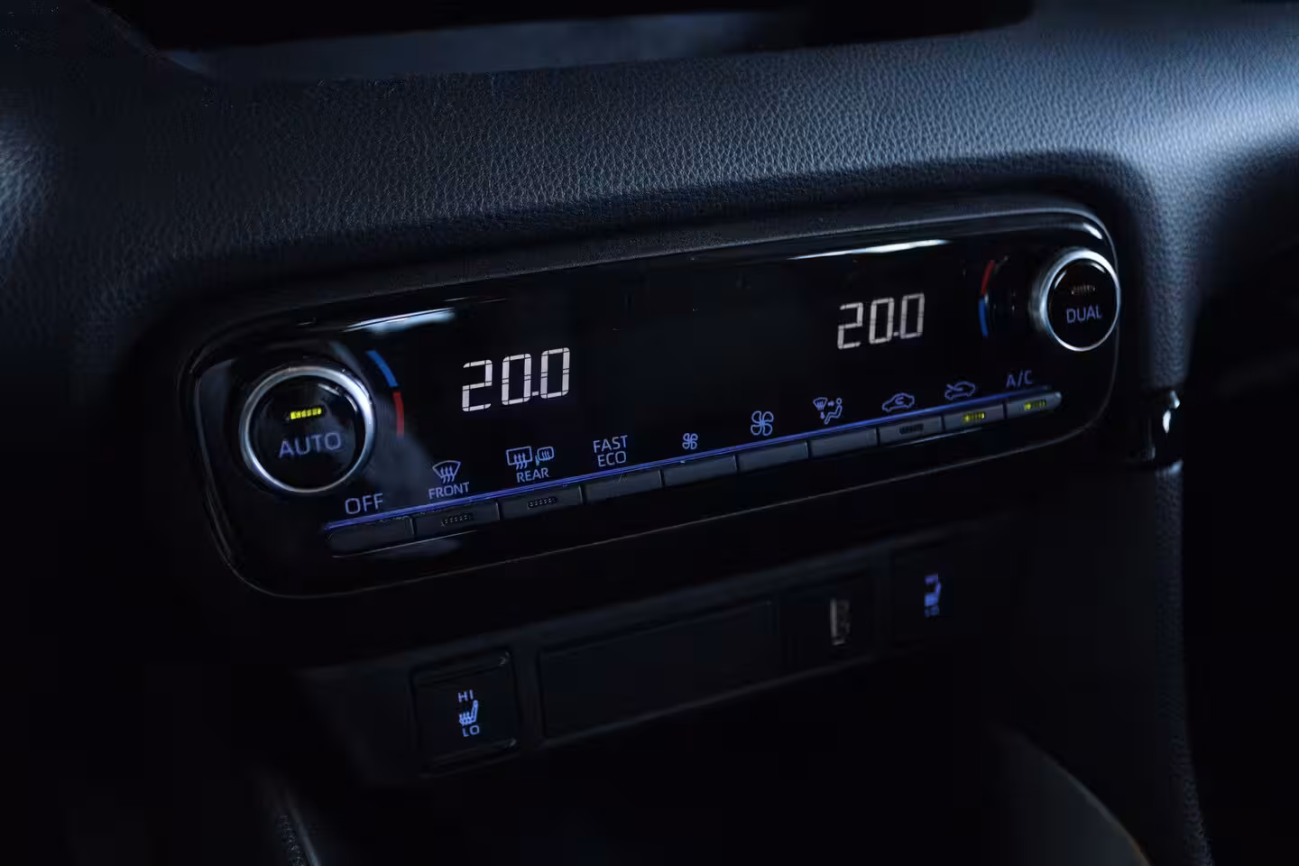 Mazda 2 Hybrid 1.5 Select | Adapt. Cruise | Stoelverwarming | Camera | Head-up | Climate | Navi | Carplay