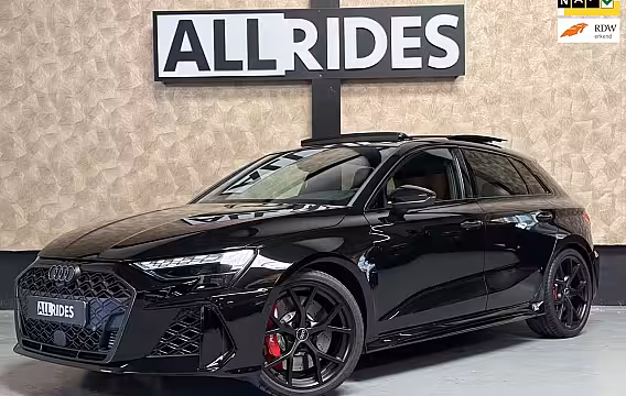 Audi RS3 Sportback 2.5 TFSI RS 3 quattro | Pano | carbon | Kuipstoelen | ACC | Keyless | Sfeerverli