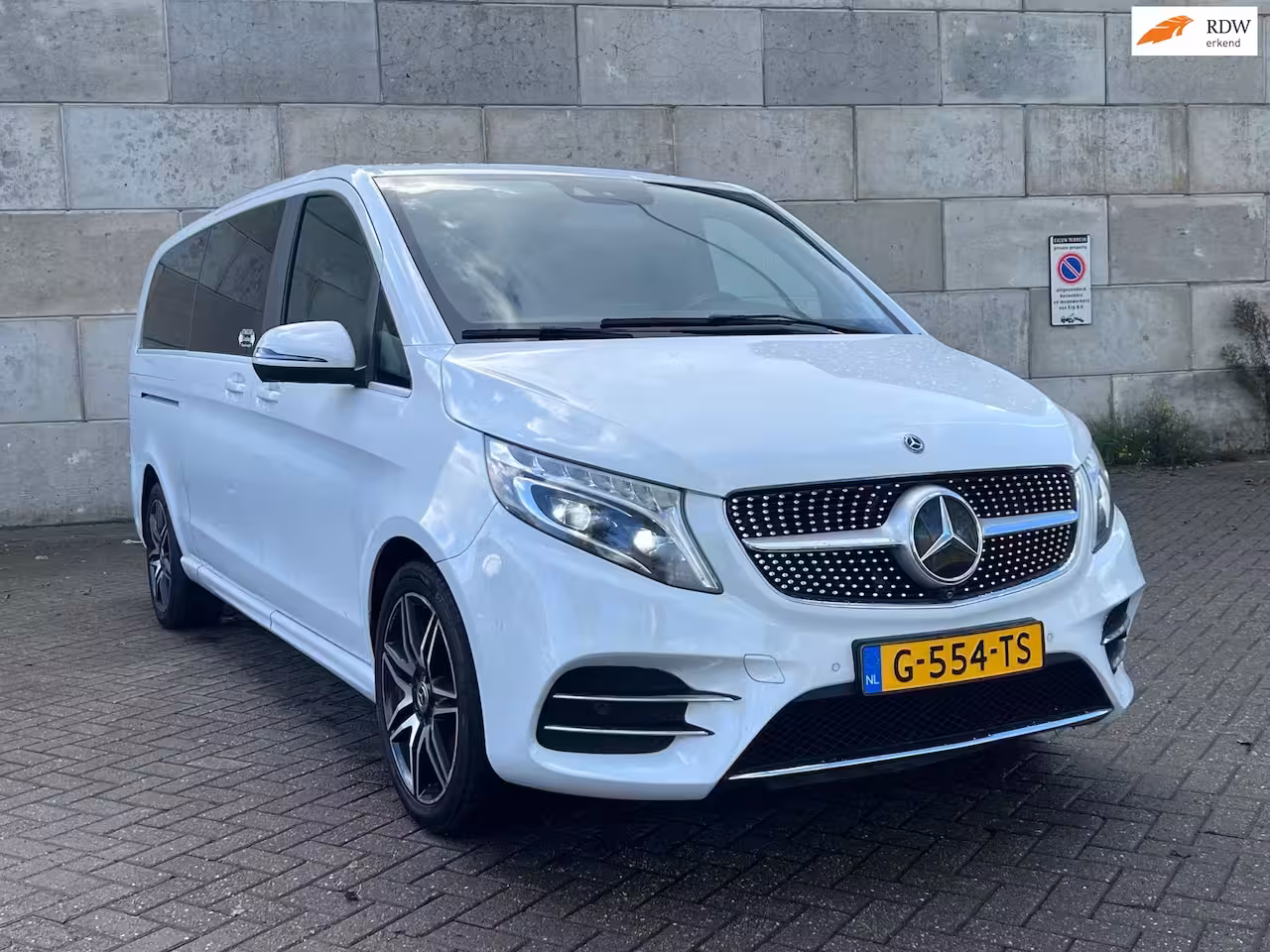 Mercedes-Benz V-klasse 300d Extra Lang Avantgarde Edition
