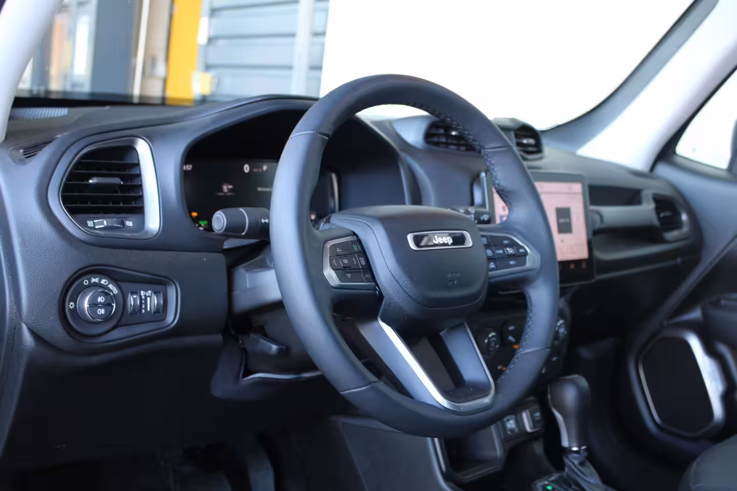 Jeep Renegade 1.5T e-Hybrid Summit | Lederen bekleding | Panoramadak | Navigatie | Dakrails | Cruise con