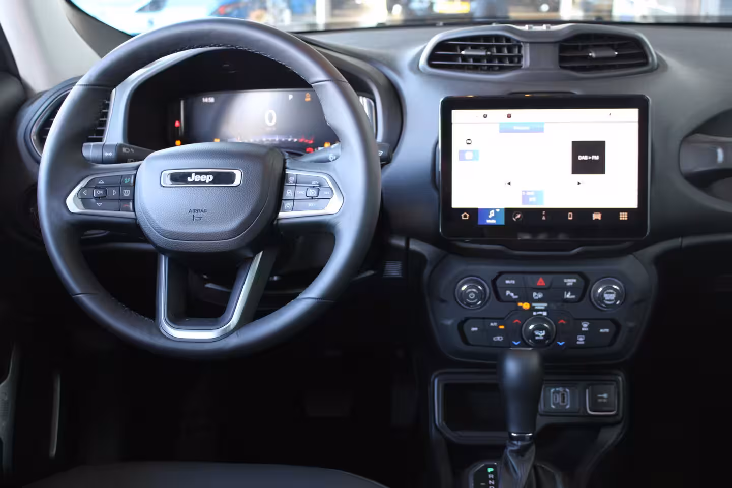 Jeep Renegade 1.5T e-Hybrid Summit | Lederen bekleding | Panoramadak | Navigatie | Dakrails | Cruise con