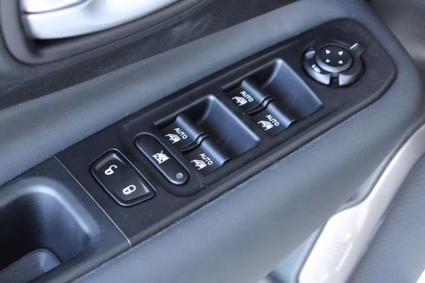 Jeep Renegade 1.5T e-Hybrid Summit | Lederen bekleding | Panoramadak | Navigatie | Dakrails | Cruise con