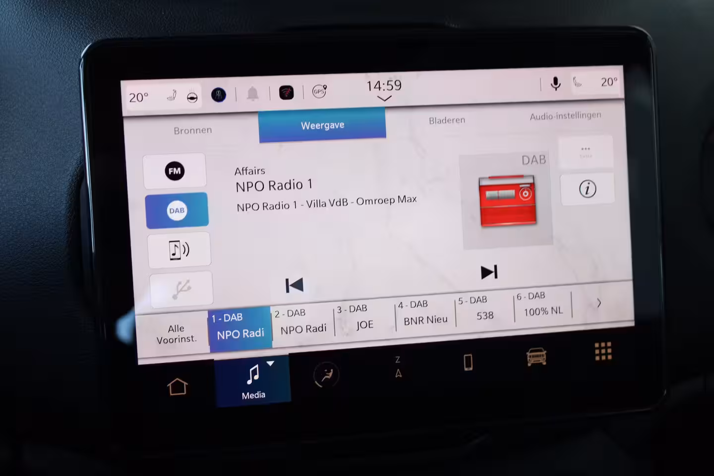 Jeep Renegade 1.5T e-Hybrid Summit | Lederen bekleding | Panoramadak | Navigatie | Dakrails | Cruise con