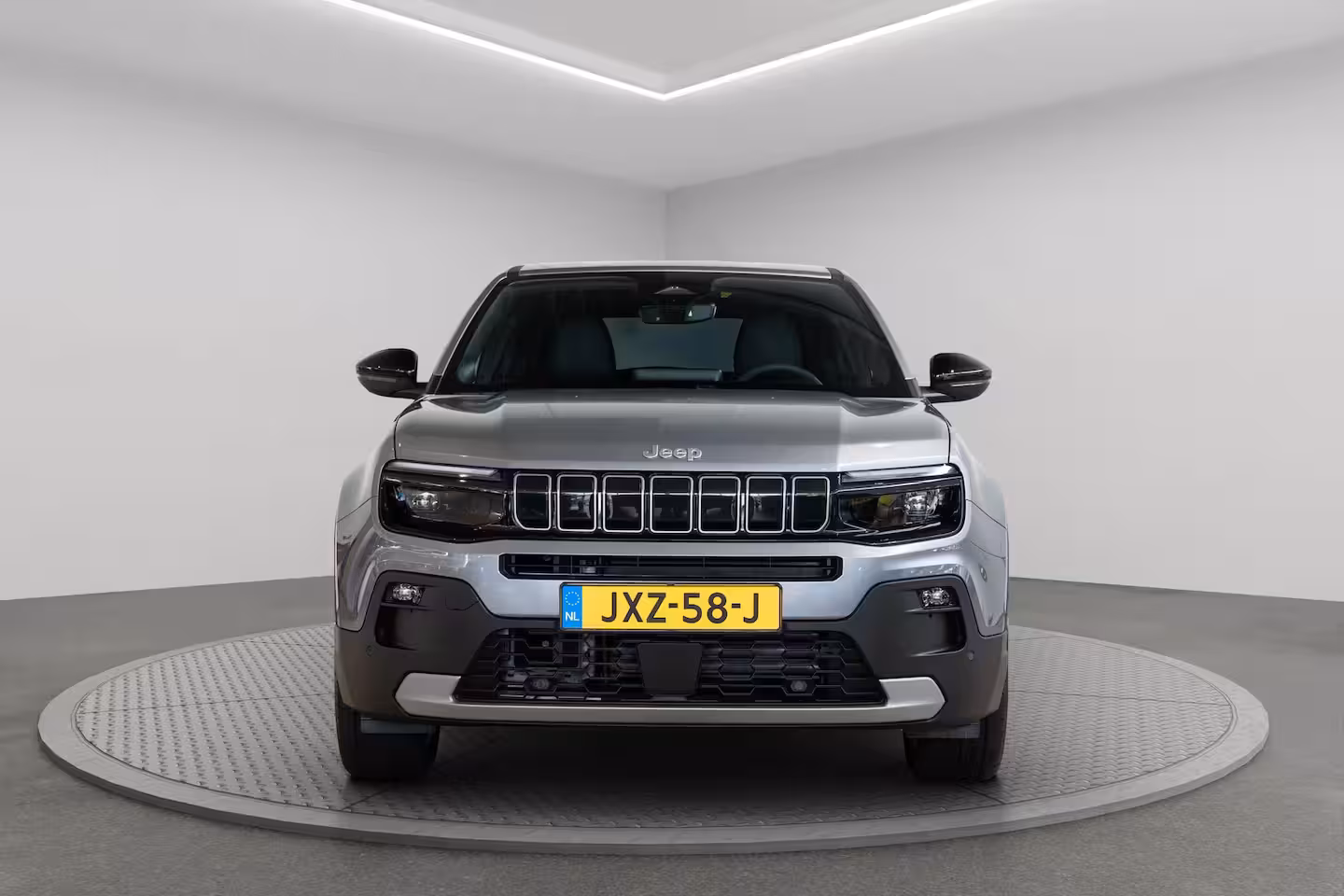Jeep Avenger Summit 54 kWh | Tot 8 Jaar Garantie | Warmtepomp | Navigatie | Stoelverwarming | Verwarmd