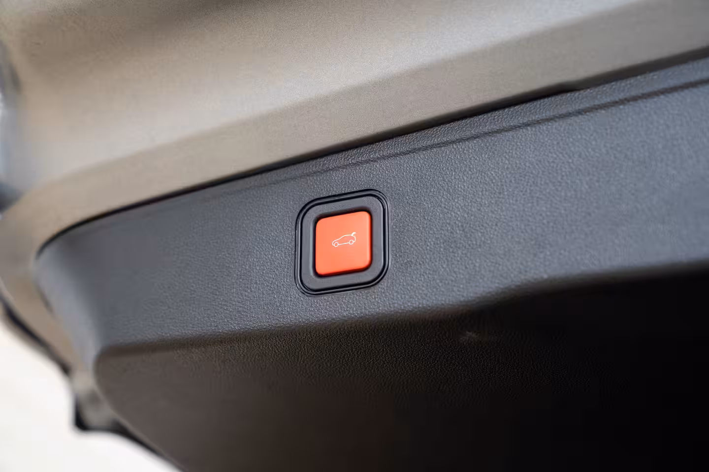 Jeep Avenger Summit 54 kWh | Tot 8 Jaar Garantie | Warmtepomp | Navigatie | Stoelverwarming | Verwarmd