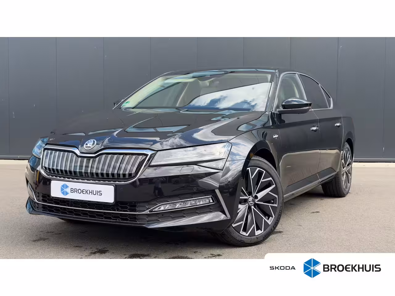 Skoda Superb 1.4 TSI 218pk iV Laurin & Klement | Trekhaak | 360 Camera | Elektrische Bestuurdersstoel