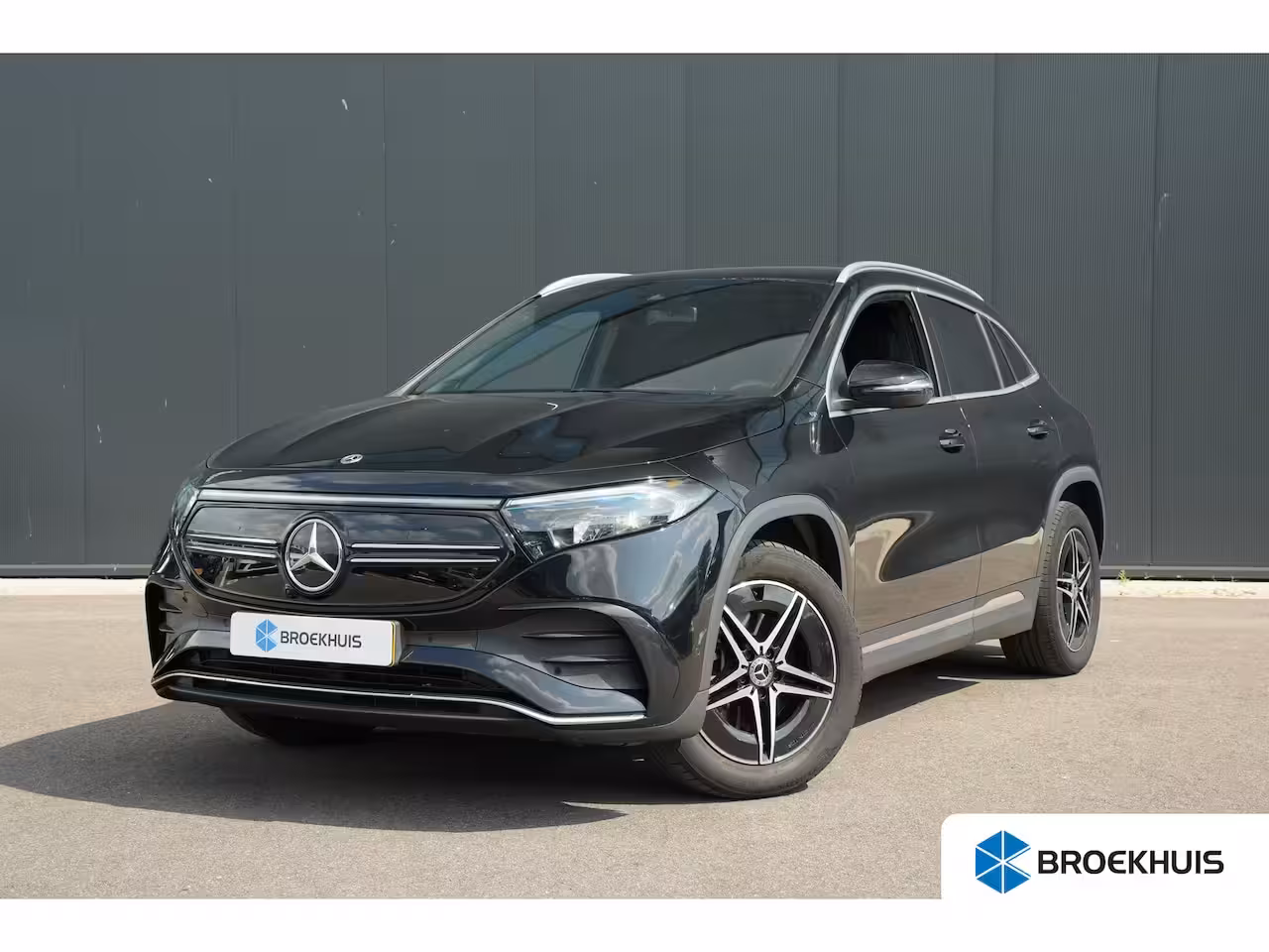 Mercedes-Benz EQA 250 AMG Line 190PK | SOH: 98, 95% | AMG Styling | Achteruitrijcamera | Cruise | Carplay |