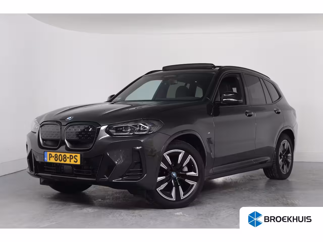 BMW iX3 Executive 80 kWh M-Sport | SOH 95% | 1e Eigenaar | Dealer Onderhouden | Open dak | Memory