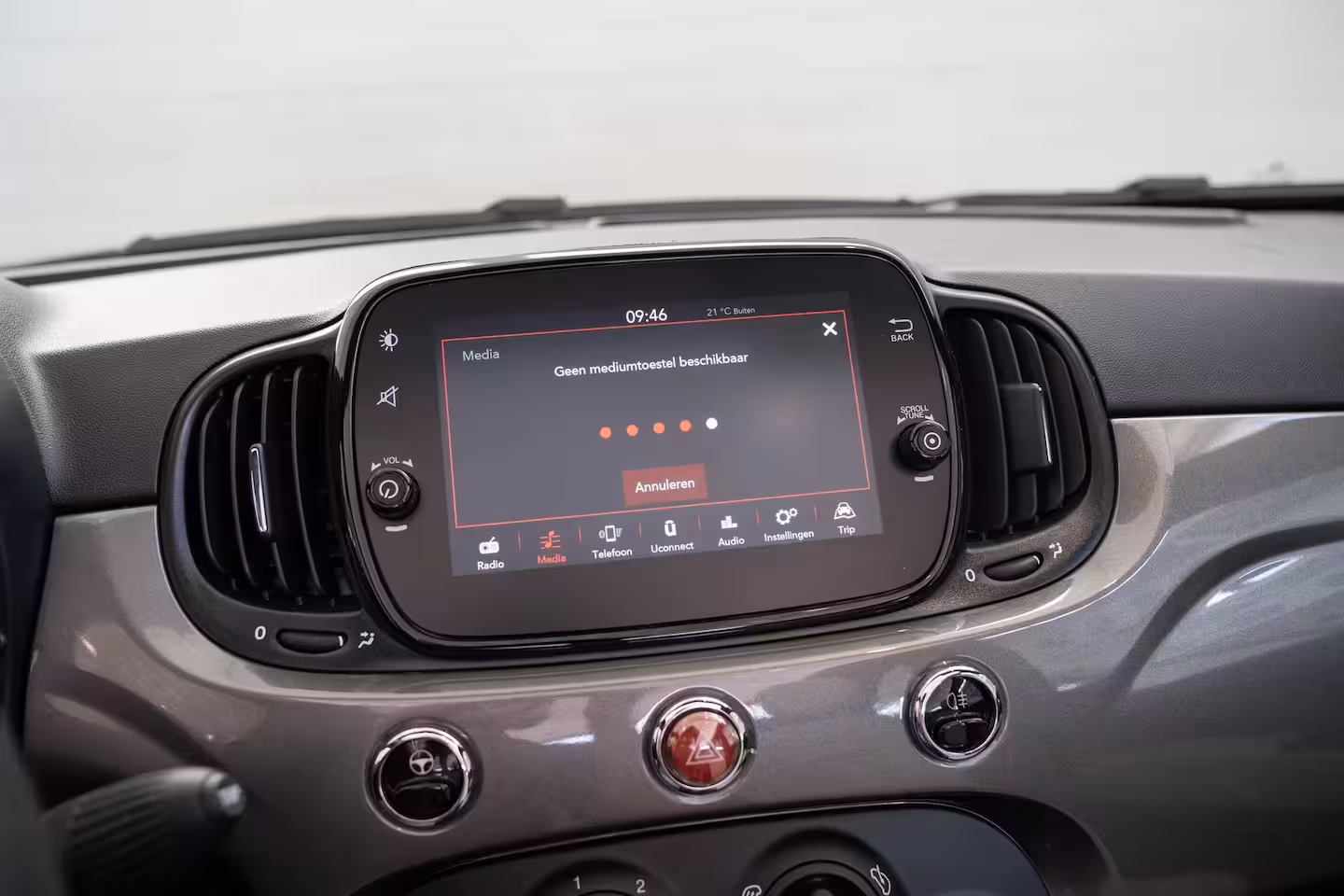 Fiat 500 C 1.0 Hybrid Dolcevita | Parkeersensoren | Airco | Cruise Controle | Bluetooth | Lichtmetale