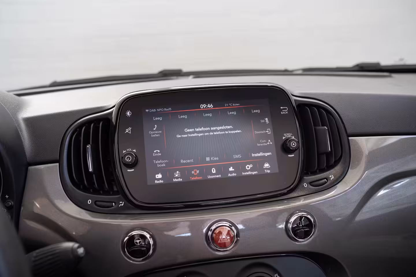 Fiat 500 C 1.0 Hybrid Dolcevita | Parkeersensoren | Airco | Cruise Controle | Bluetooth | Lichtmetale