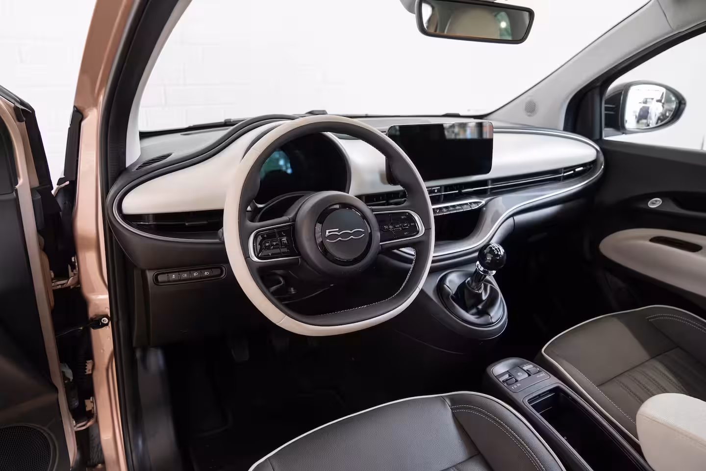 Fiat 500 1.0 Hybrid La Prima | Tot 8 Jaar Garantie | Camera | Panoramadak | Lederen bekleding | Nav