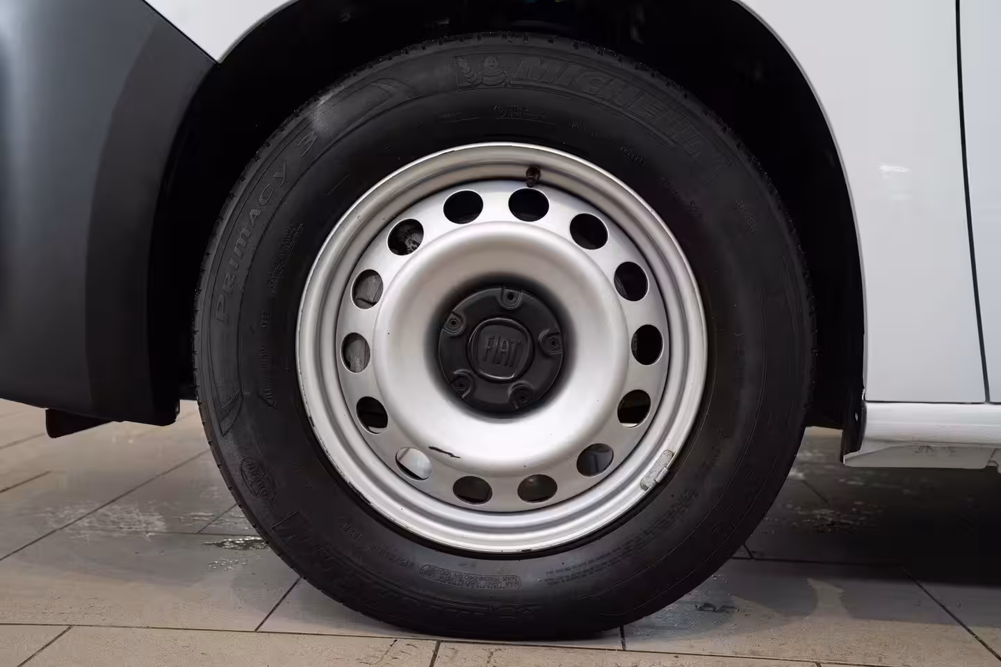 Fiat E-Doblo 136 L1 50 kWh | Laadruimte Pakket | Camera | Navigatie | Parkeersensoren | Apple Carplay &