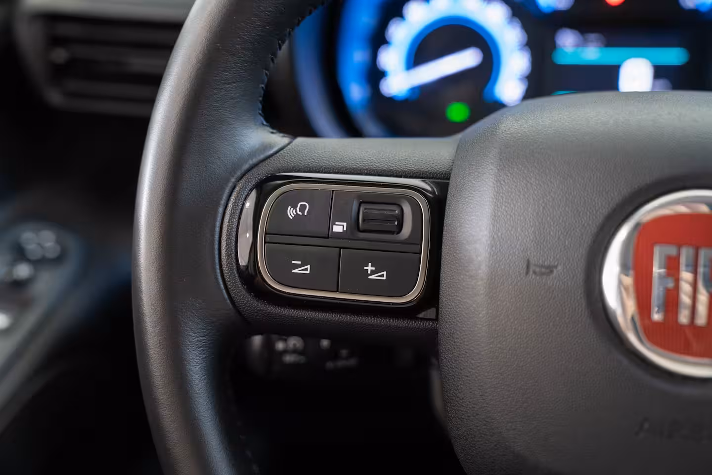 Fiat E-Doblo 136 L1 50 kWh | Laadruimte Pakket | Camera | Navigatie | Parkeersensoren | Apple Carplay &