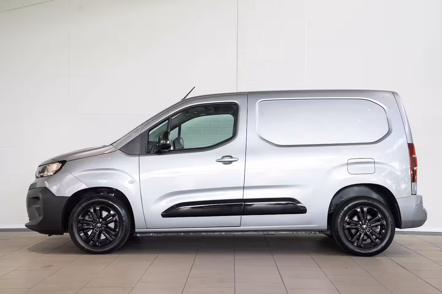 Citroën Berlingo 1.5 BlueHDi 130 EAT8 S&S L1 | Trekhaak | Camera | Climate Controle | Keyless | Apple Carpl