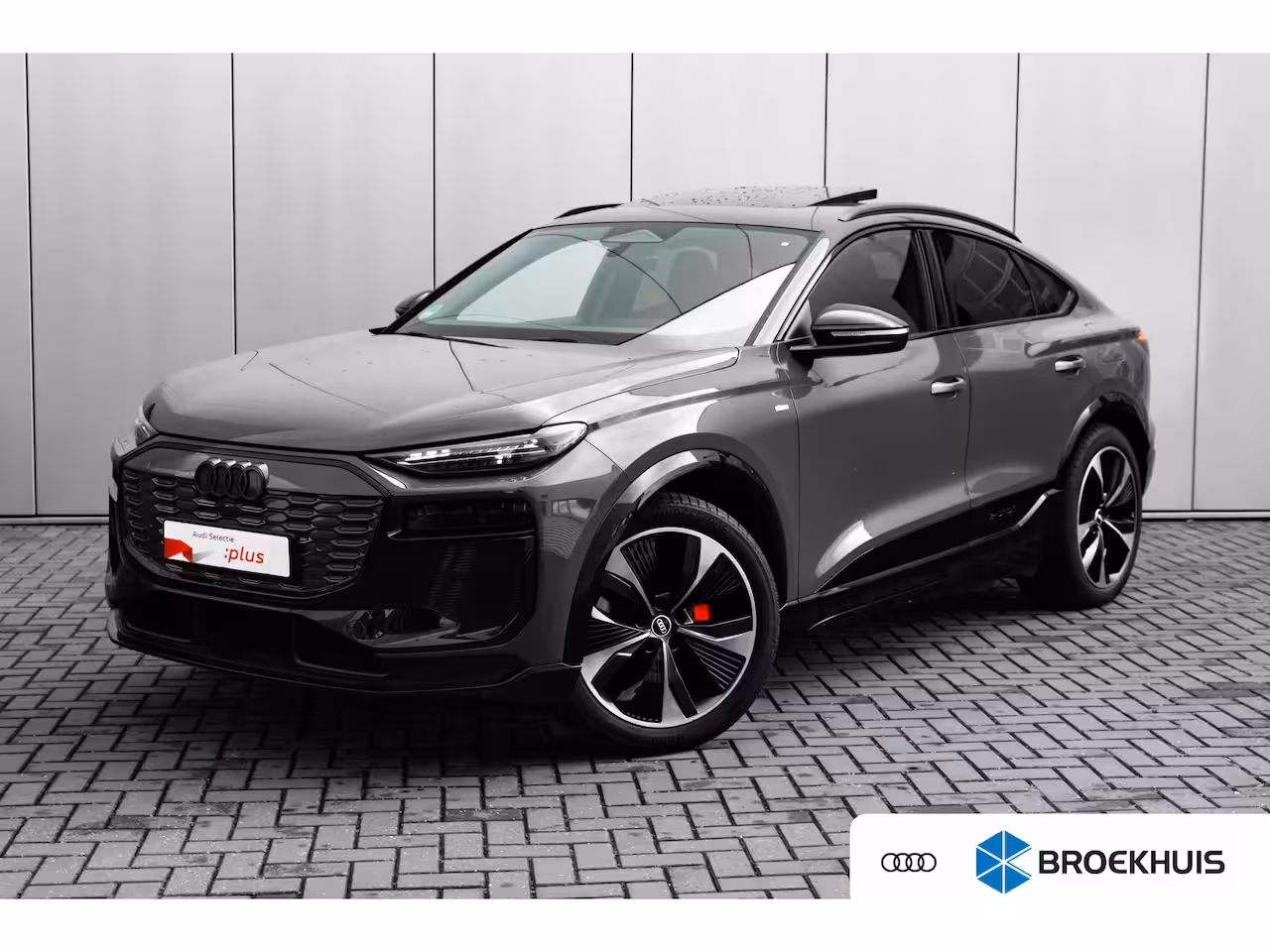 Audi Q6 Sportback e-tron S edition performance 100 kWh 306PK | Panorama dak | Trekhaak | Elek. Stoel + geheugen | 3