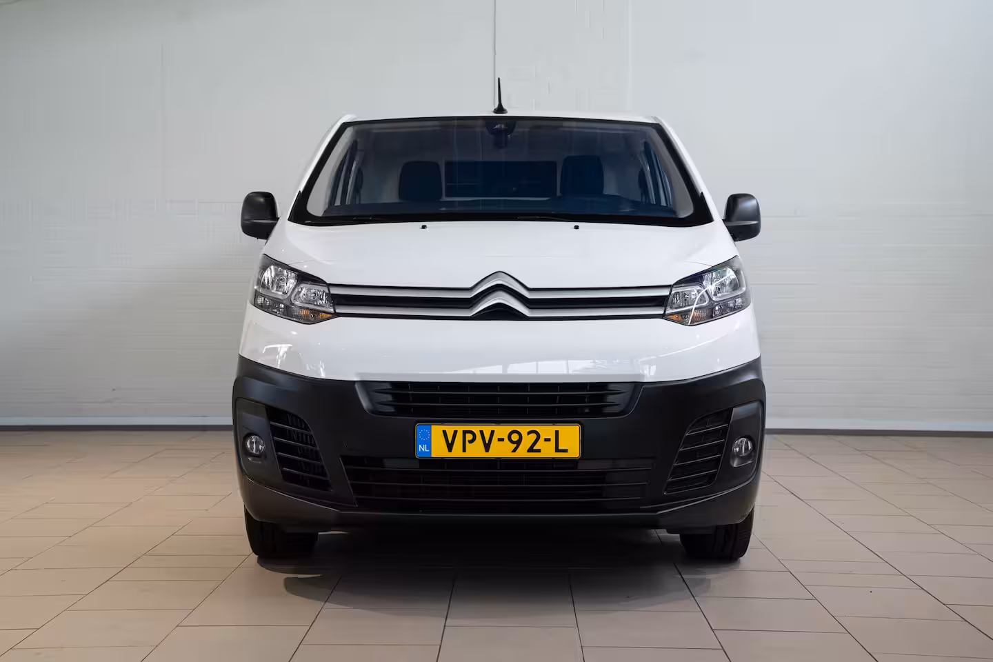 Citroën Jumpy 2.0 BlueHDI 145 M Club | Camera | Parkeersensoren | Apple Carplay & Android Auto | Laadrui