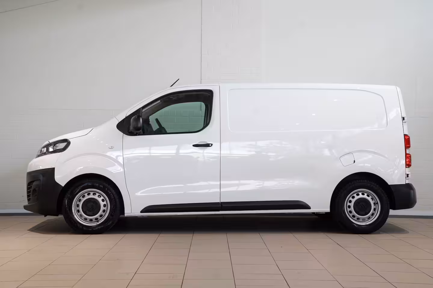 Citroën Jumpy 2.0 BlueHDI 145 M Club | Camera | Parkeersensoren | Apple Carplay & Android Auto | Laadrui