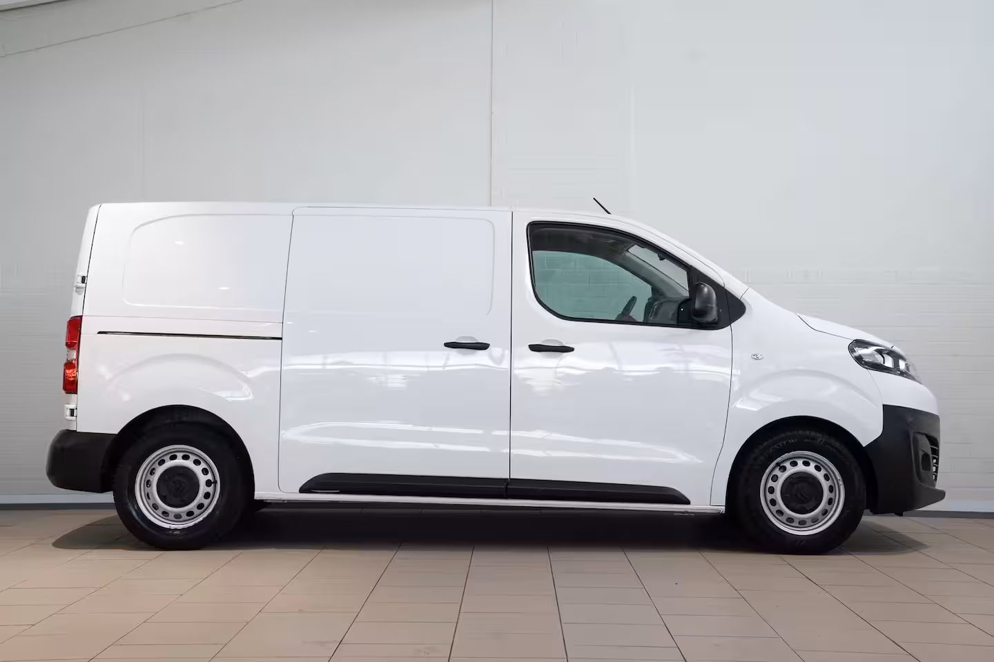 Citroën Jumpy 2.0 BlueHDI 145 M Club | Camera | Parkeersensoren | Apple Carplay & Android Auto | Laadrui