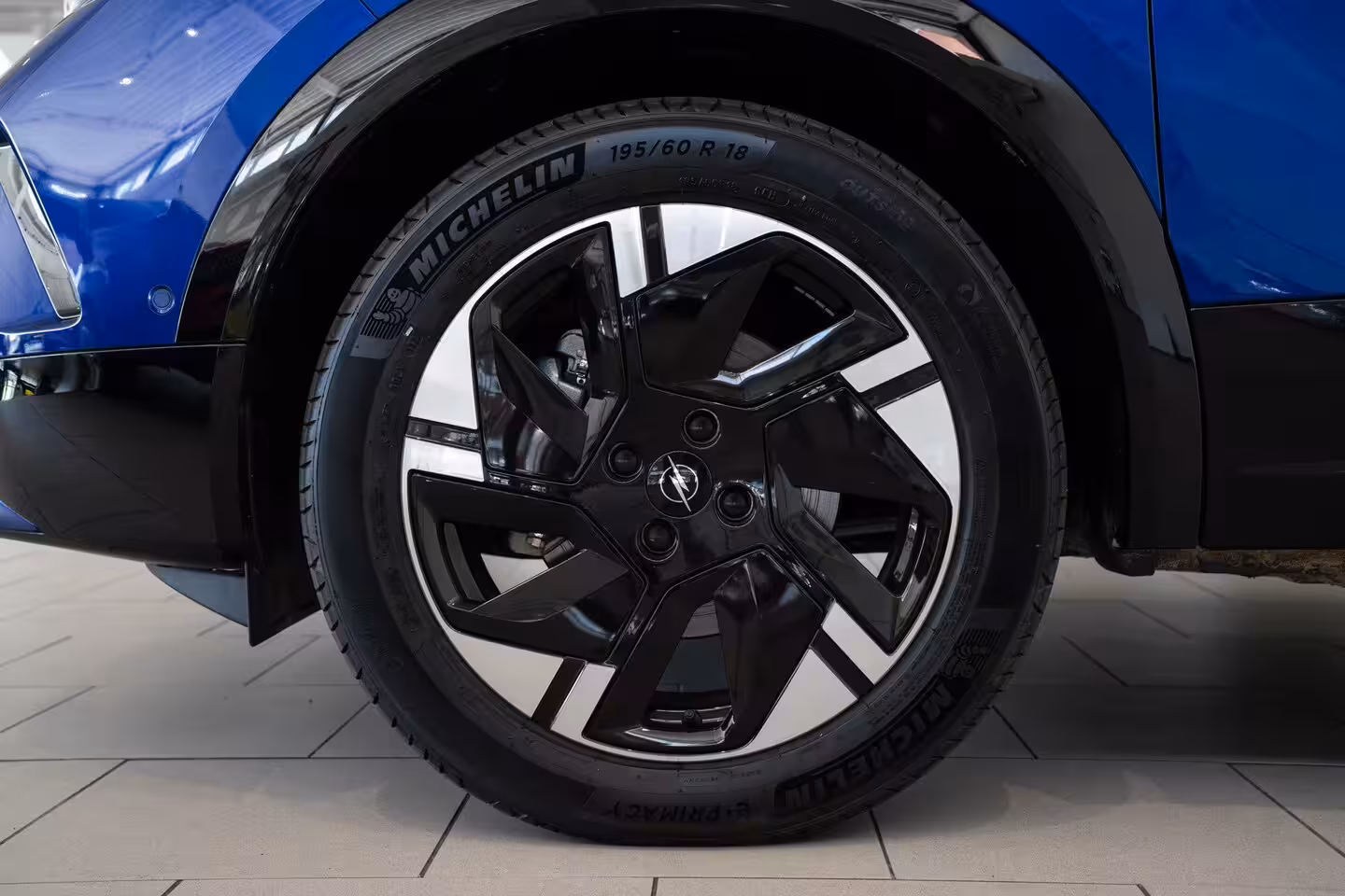 Opel Mokka Electric GS 54 kWh | SOH 96% | Matrix LED | Navigatie | Adaptive Cruise Controle | Dodehoek Bewakin
