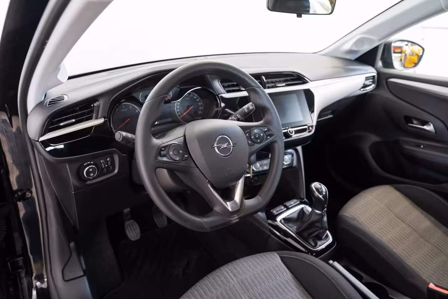Opel Corsa 1.2 Level 2 | Camera | Parkeesensoren | Apple Carplay & Android Auto | Lichtmetalen velgen