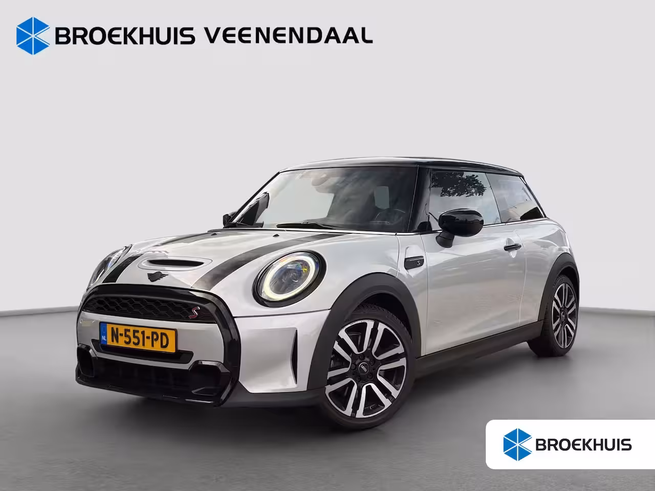 Mini Cooper S 2.0 Classic | Org. NL | Leder | Apple Carplay | Camera | Stoelverwarming |