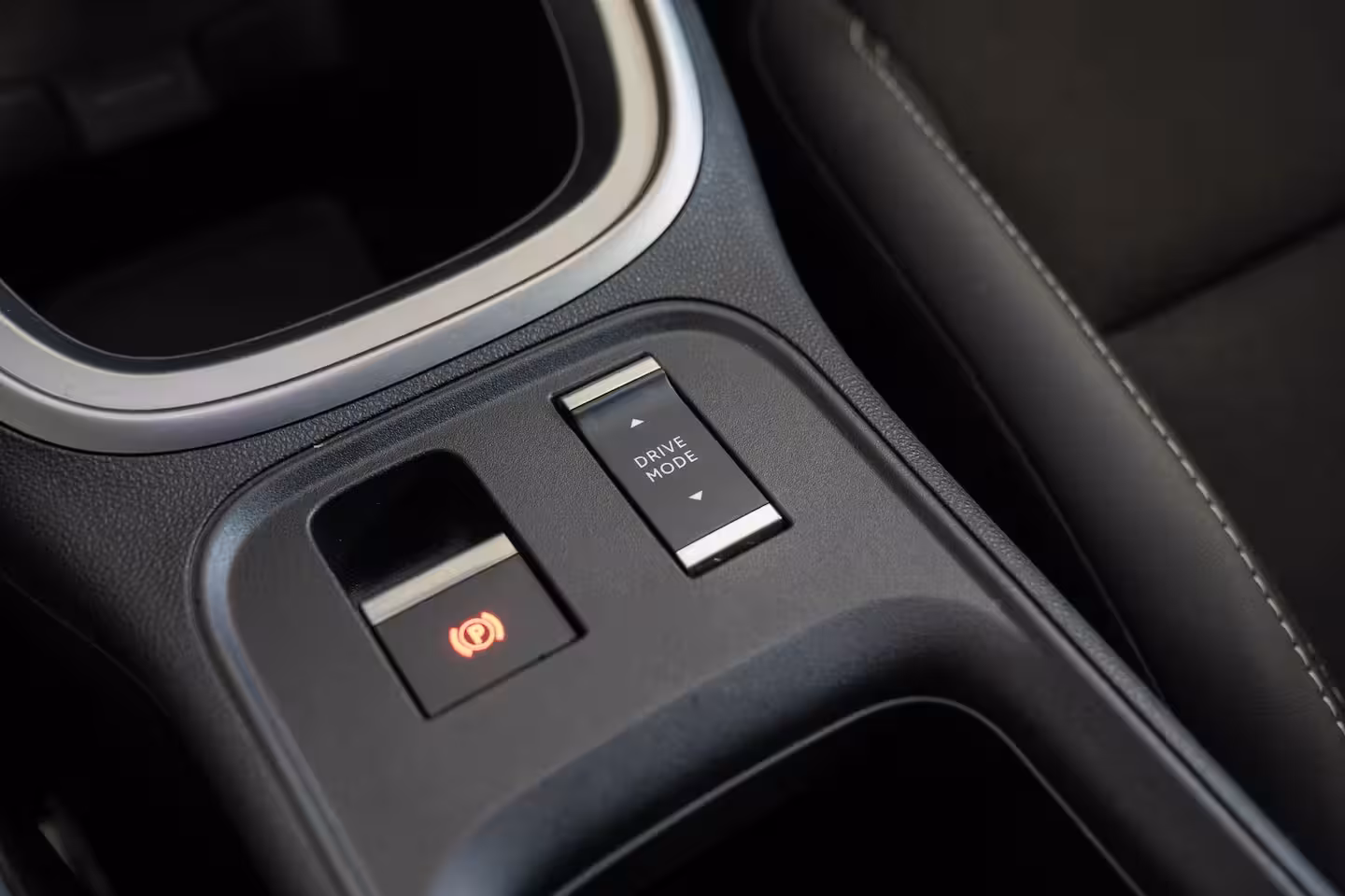 Jeep Avenger Summit 54 kWh | SOH 97% | Camera | Apple Carplay & Android Auto | Climate Controle | Keyle