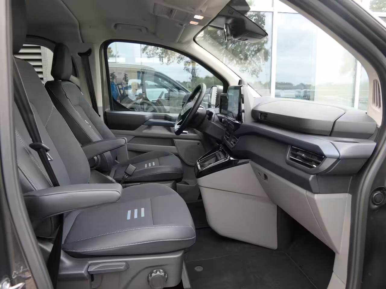 Ford Transit Custom Tourneo 340 2.5 PHEV L2H1 Active X | 8-Persoons | Trekhaak | B&O Audio | Elektrische Schuifdeuren