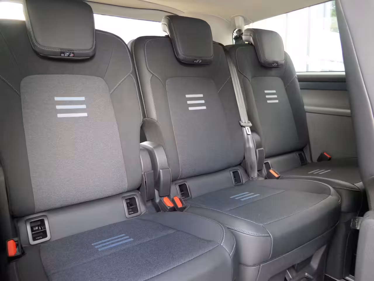 Ford Transit Custom Tourneo 340 2.5 PHEV L2H1 Active X | 8-Persoons | Trekhaak | B&O Audio | Elektrische Schuifdeuren